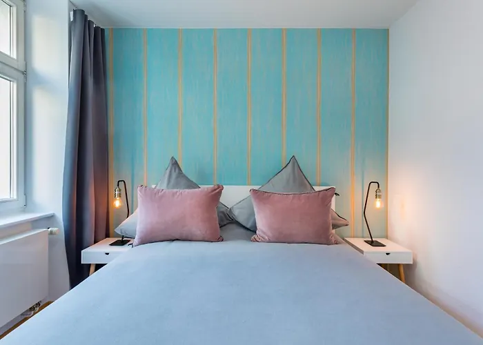 Thezion, Lovely 1 Bedroom Up To 3 Διαμέρισμα Βερολίνο