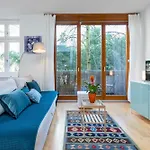 Thezion, Lovely 1 Bedroom Up To 3 *